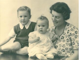 Nancy Manners with her children Ron and Frances
